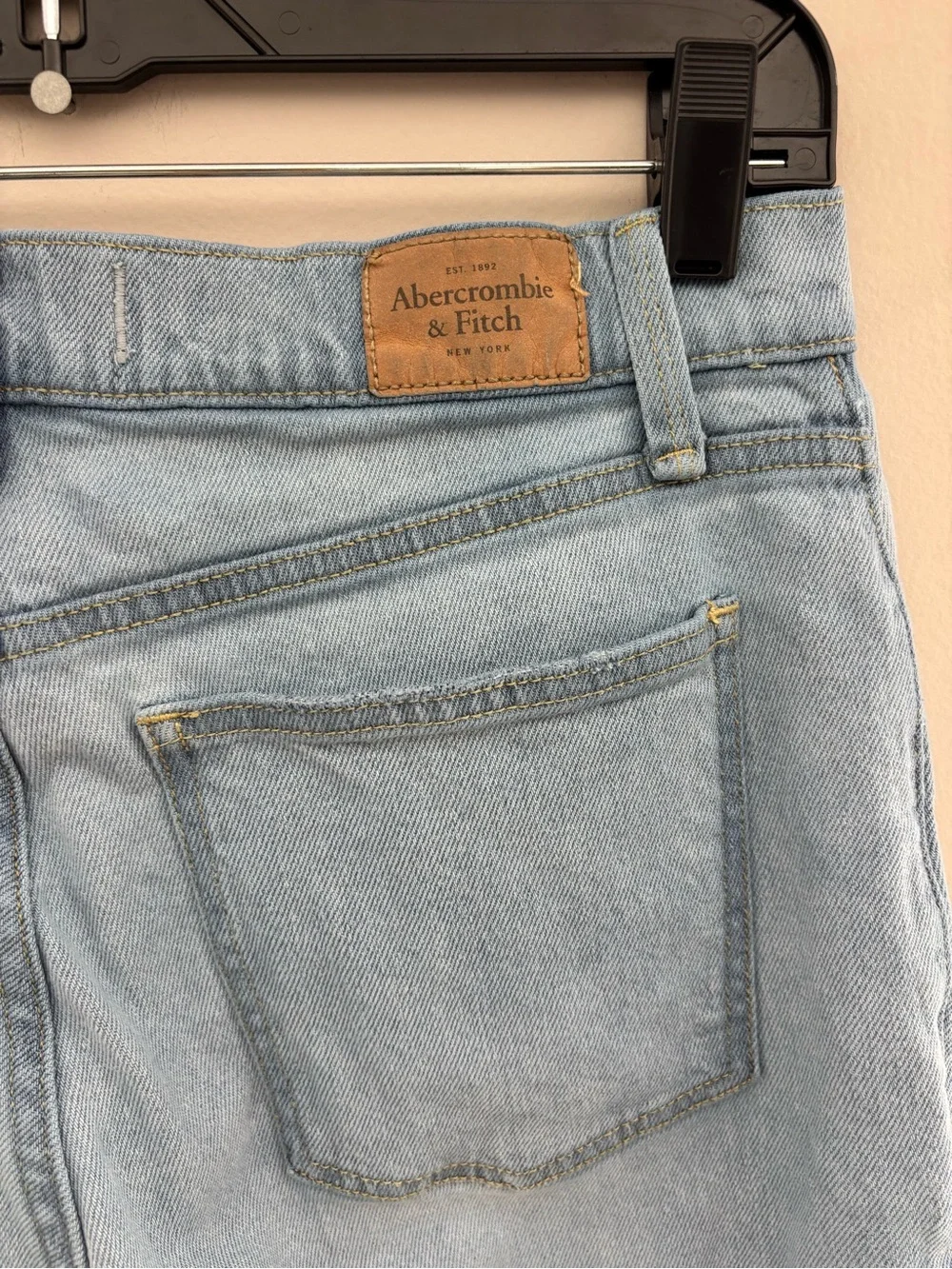 Abercrombie & Fitch A&F Mom Jeans High Rise Distressed Raw Hem Light Wash